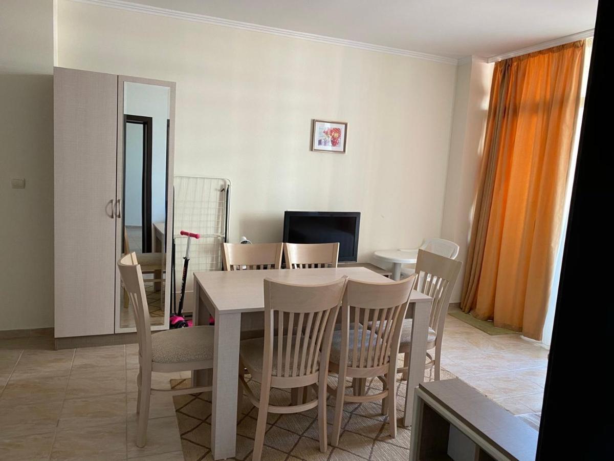 Andalusia Apartments 엘레니테 외부 사진
