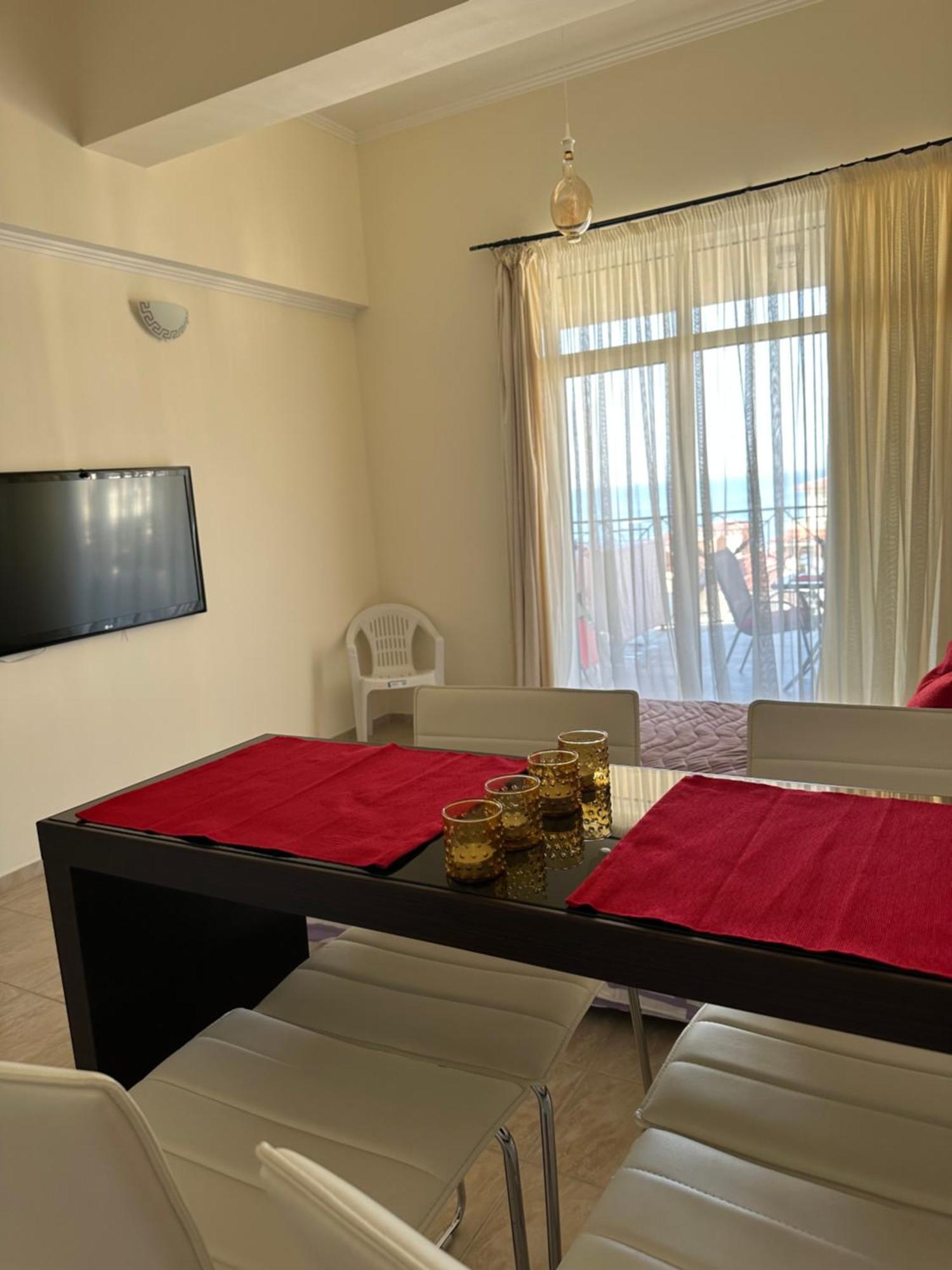 Andalusia Apartments 엘레니테 외부 사진