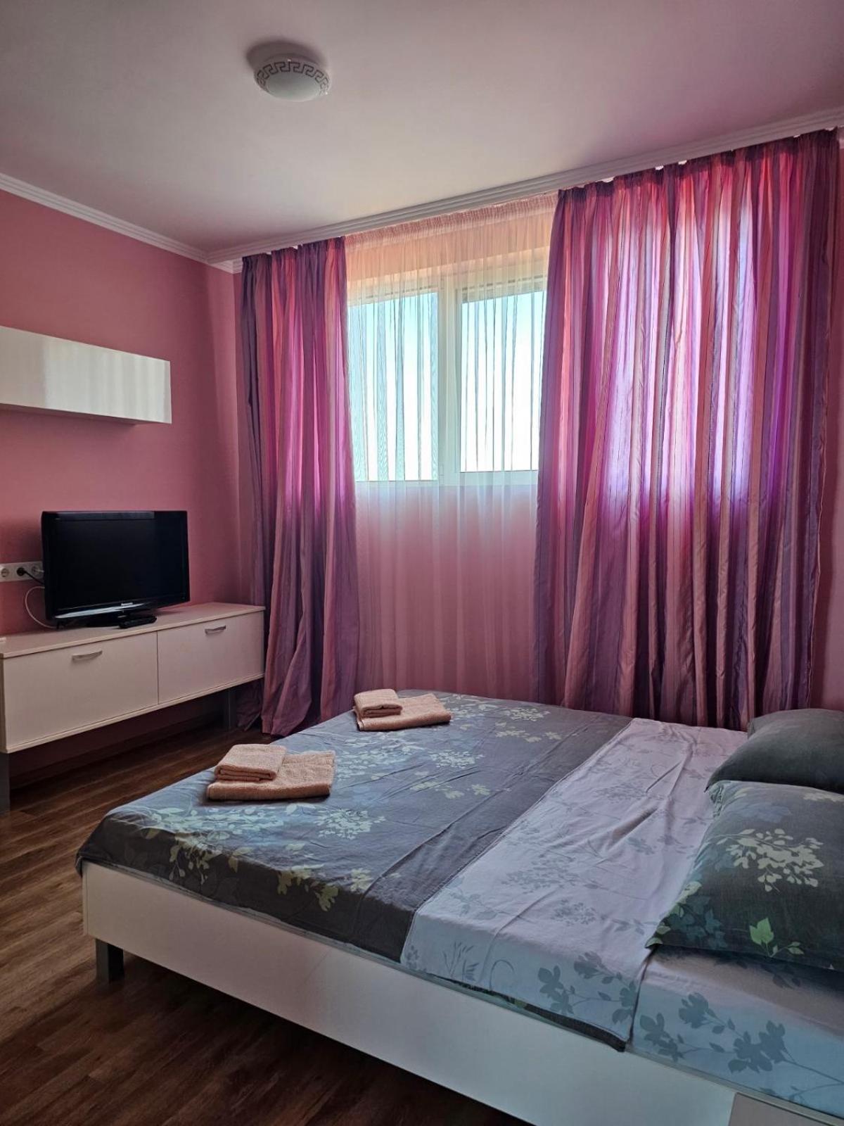 Andalusia Apartments 엘레니테 외부 사진