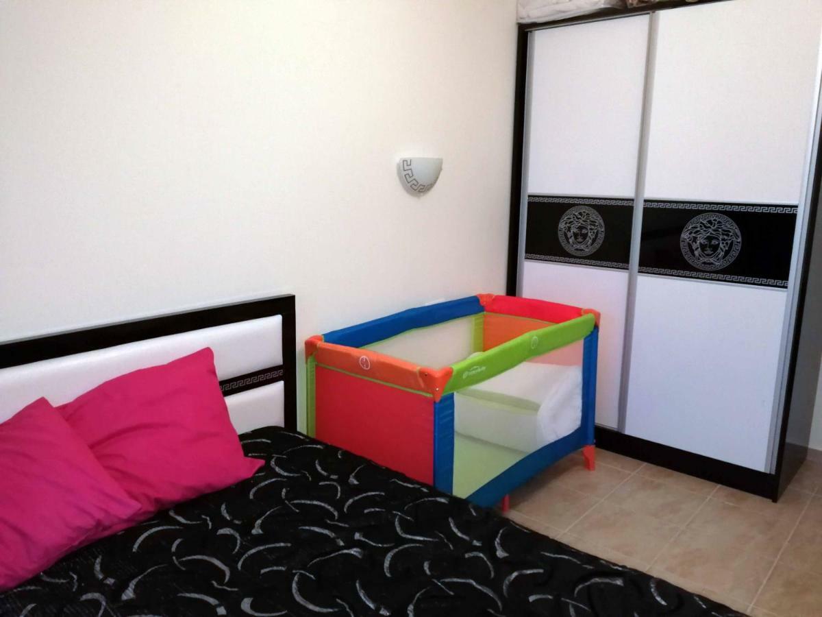 Andalusia Apartments 엘레니테 외부 사진